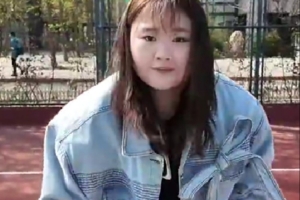 刘禹彤晒日常随笔：左手捧花&amp;右手控球 清明的思念也是与万物重逢