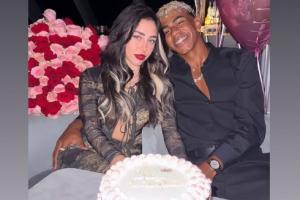 半岛·体育-打得火热！大7岁女友回复亚马尔：❤️‍，两人恋情今日公开