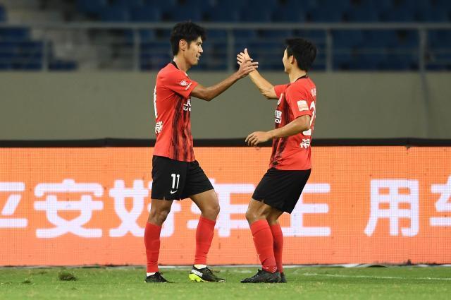 半岛体育APP-2战8球！莱科激活海港攻击群 本土球员扛进攻大旗